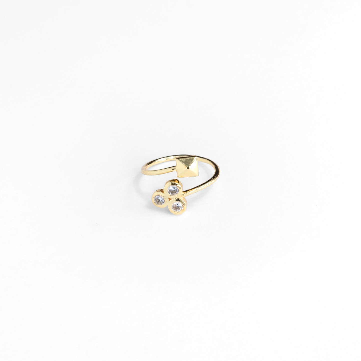 Anello Pyramid zirconi