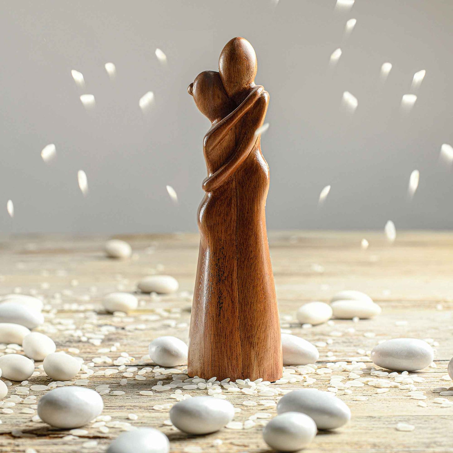 Scultura Innamorati Tenerezza legno